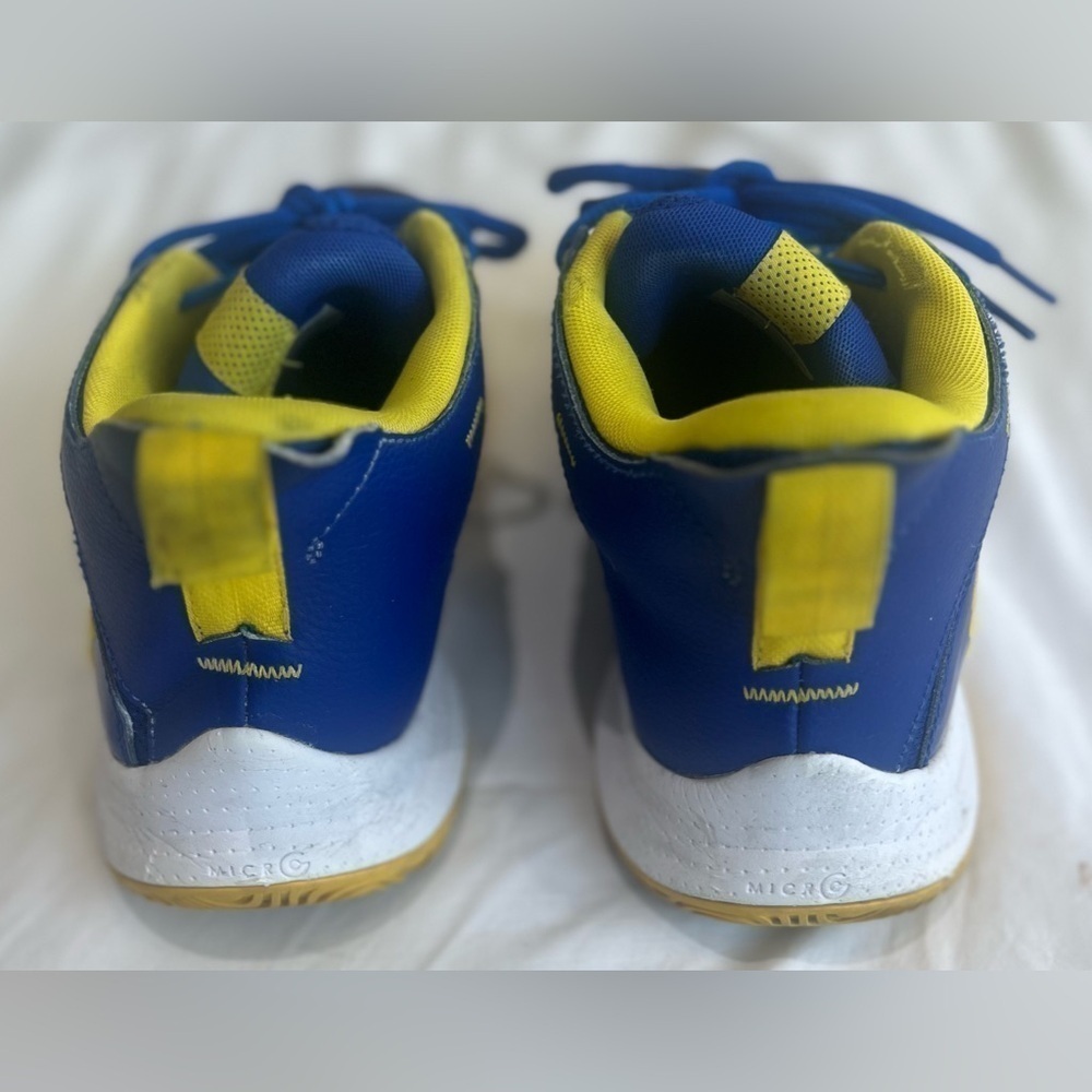 Curry Under Armour Mids Basketball Shoes - Picture 5 of 9